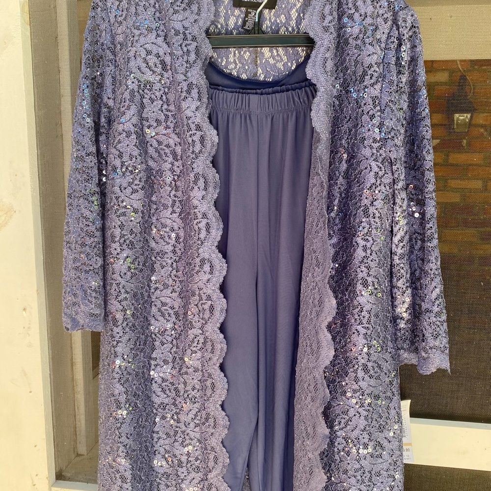 Dressy pant suit 3 piece!Sequin long jacket and short top.Silky pants R&M
